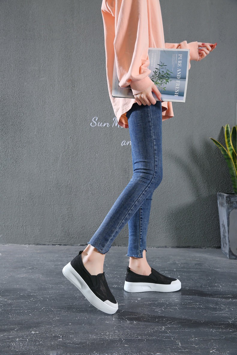 新款时尚平底一脚蹬渔夫鞋女小香风厚底网面透气套脚懒人单鞋 白色 35