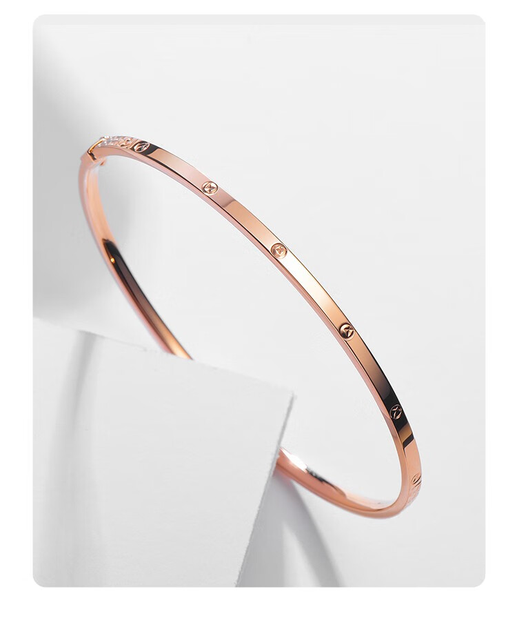 明牌珠宝18k金手镯女款彩金玫瑰金印心钻纹手镯csi0028定价约400410克