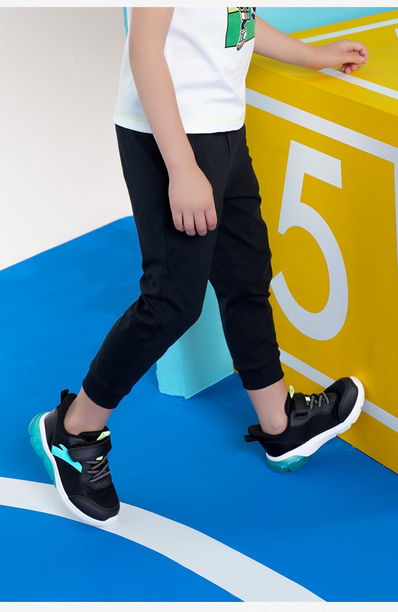 2021年夏季薄款儿童休闲裤男生潮童裤子夏季新款夏装36岁梦幻黑1110cm