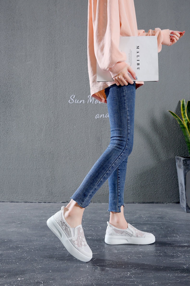 新款时尚平底一脚蹬渔夫鞋女小香风厚底网面透气套脚懒人单鞋 白色 35