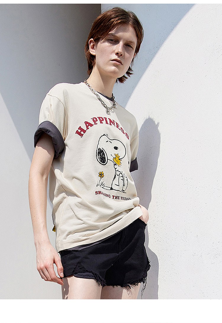 moco2021夏季新品联名系列洗水史努比印花t恤摩安珂淡香槟色xs155