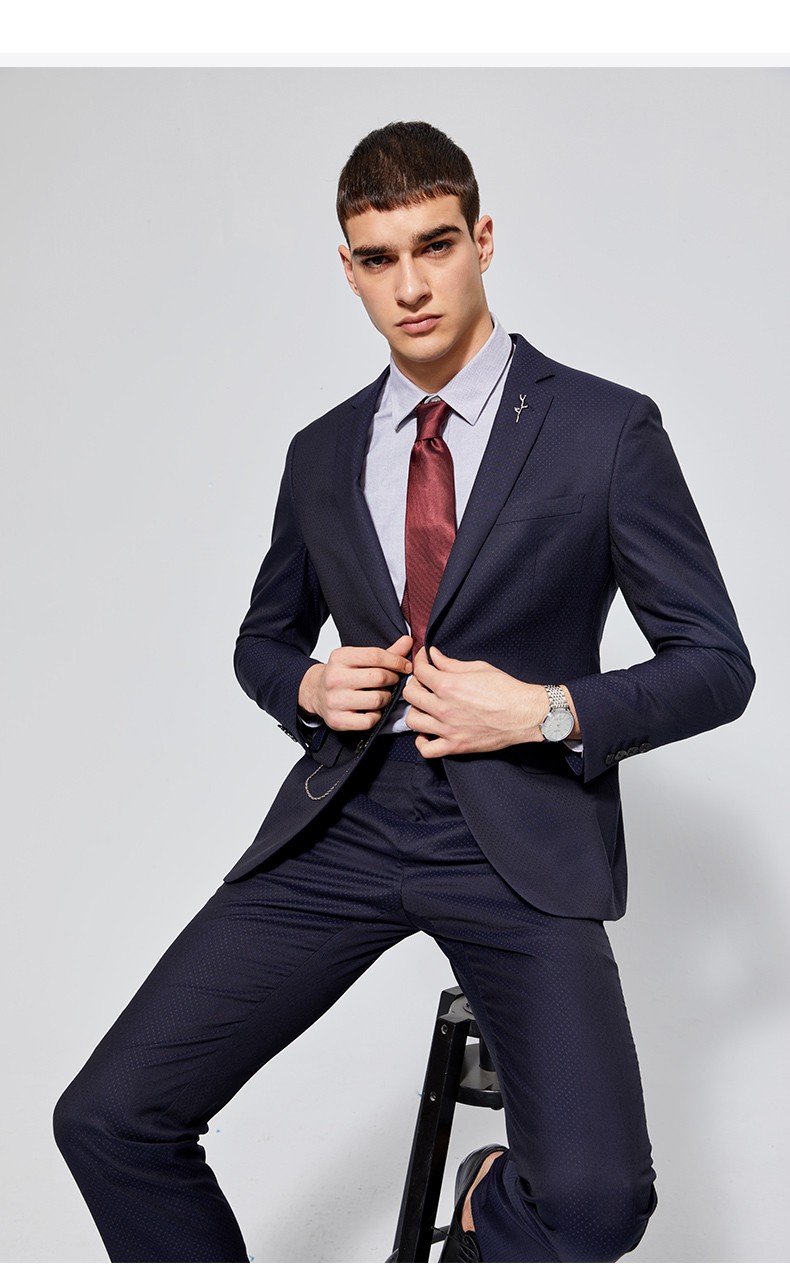 hechter/丹尼爱特 春季新品男蓝色圆点单排两粒扣羊毛西服无忧搭 天