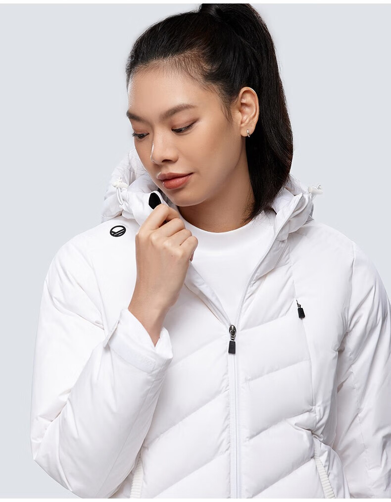 芬兰halti女士羽绒服保暖时尚短款连帽90鹅绒羽绒服hdjcp24151s 亮