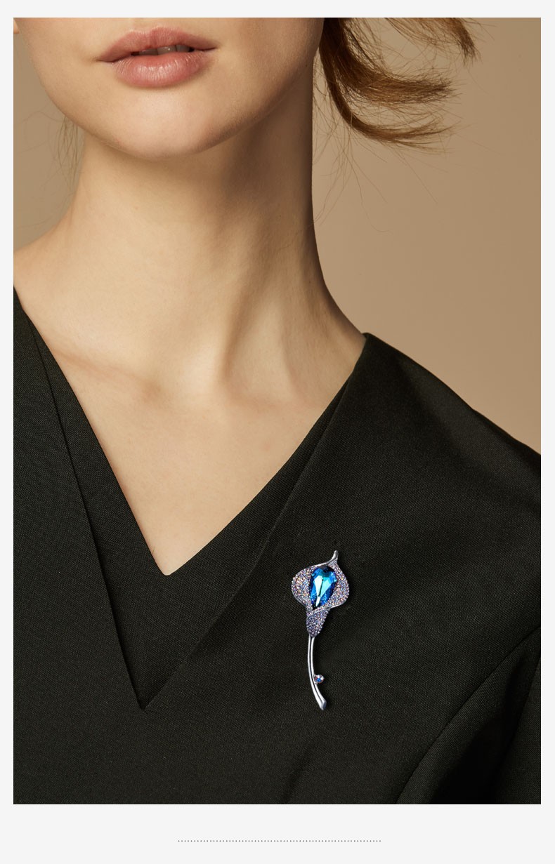 纪诗哲奢侈品牌胸针女胸花气质马蹄莲施华洛世奇元素送女友老婆情人节