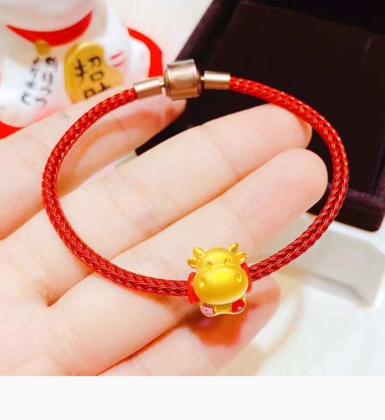 珠宝999足金生肖牛黄金转运珠金牛手链牛年本命年手绳礼物女款小金牛