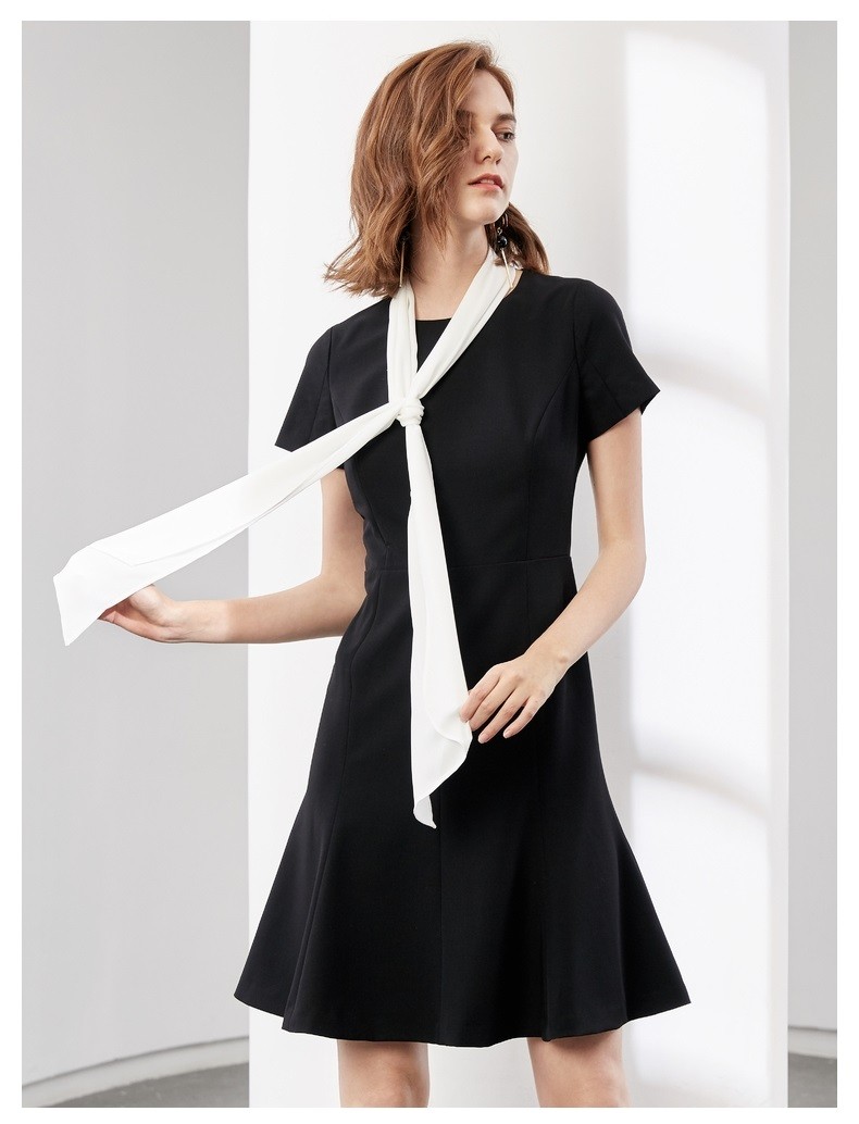 g2000女装连衣裙季新款黑色经典小黑裙优雅显瘦裙子中长款00762045