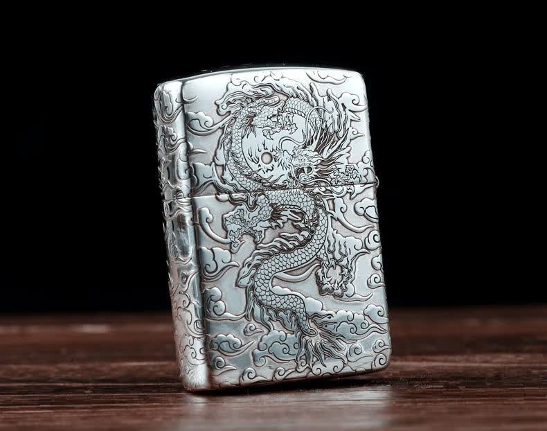 zippo煤油打火机 纯银之宝银机 限量珍藏 浮雕龙腾四海 九五至尊 生肖