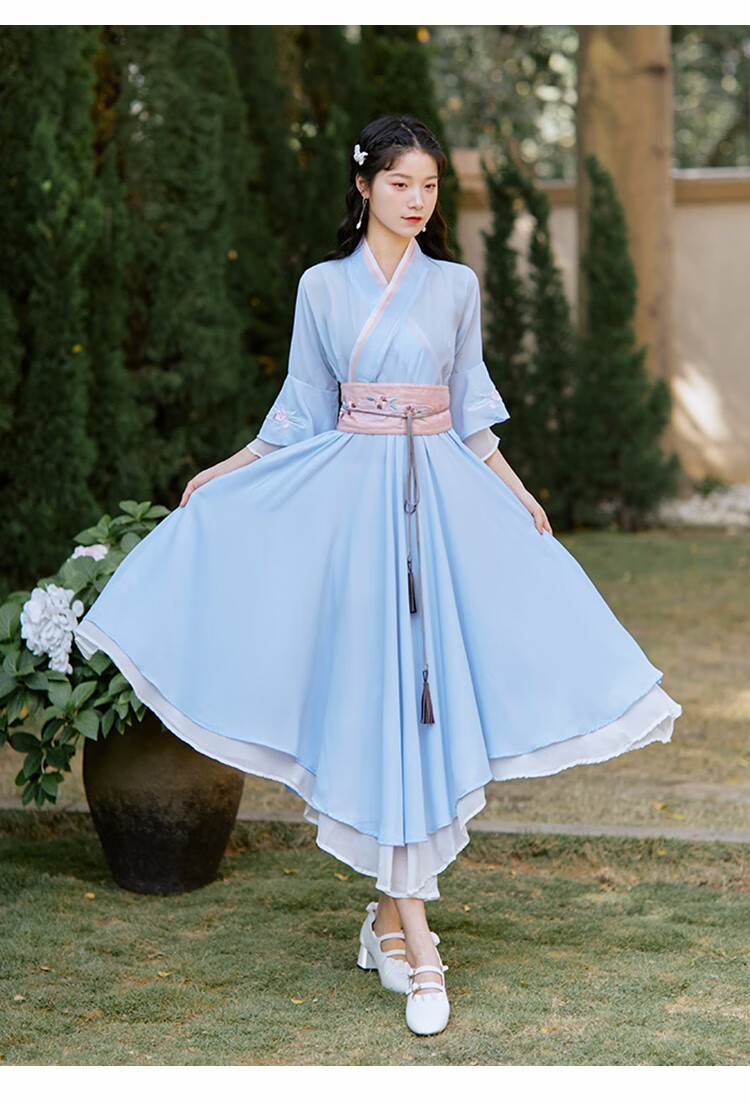 21年女装套装改良汉服绣花古风交领大摆裙连衣裙复古文艺汉元素民族风