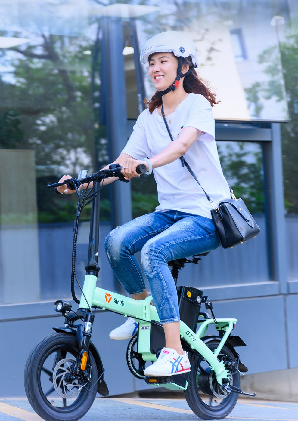 雅迪yadea新款gt3折叠车可提锂电电动车五重减震双碟刹电动自行车代步