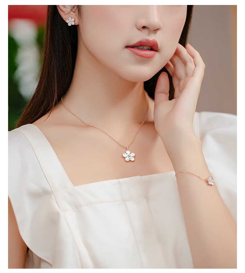 memora诗普琳勿忘我系列18k金钻石手链单花孔雀石贝壳玉髓手链kb22150