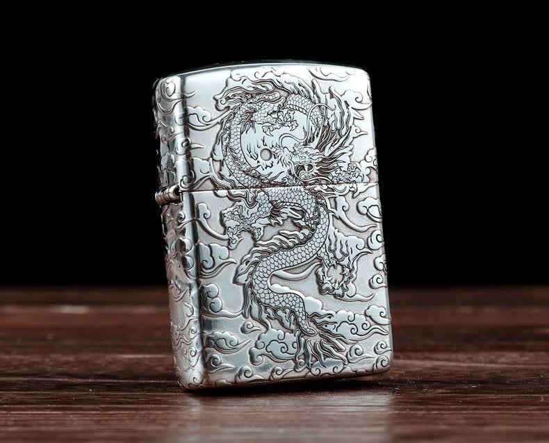zippo煤油打火机 纯银之宝银机 限量珍藏 浮雕龙腾四海 九五至尊 生肖