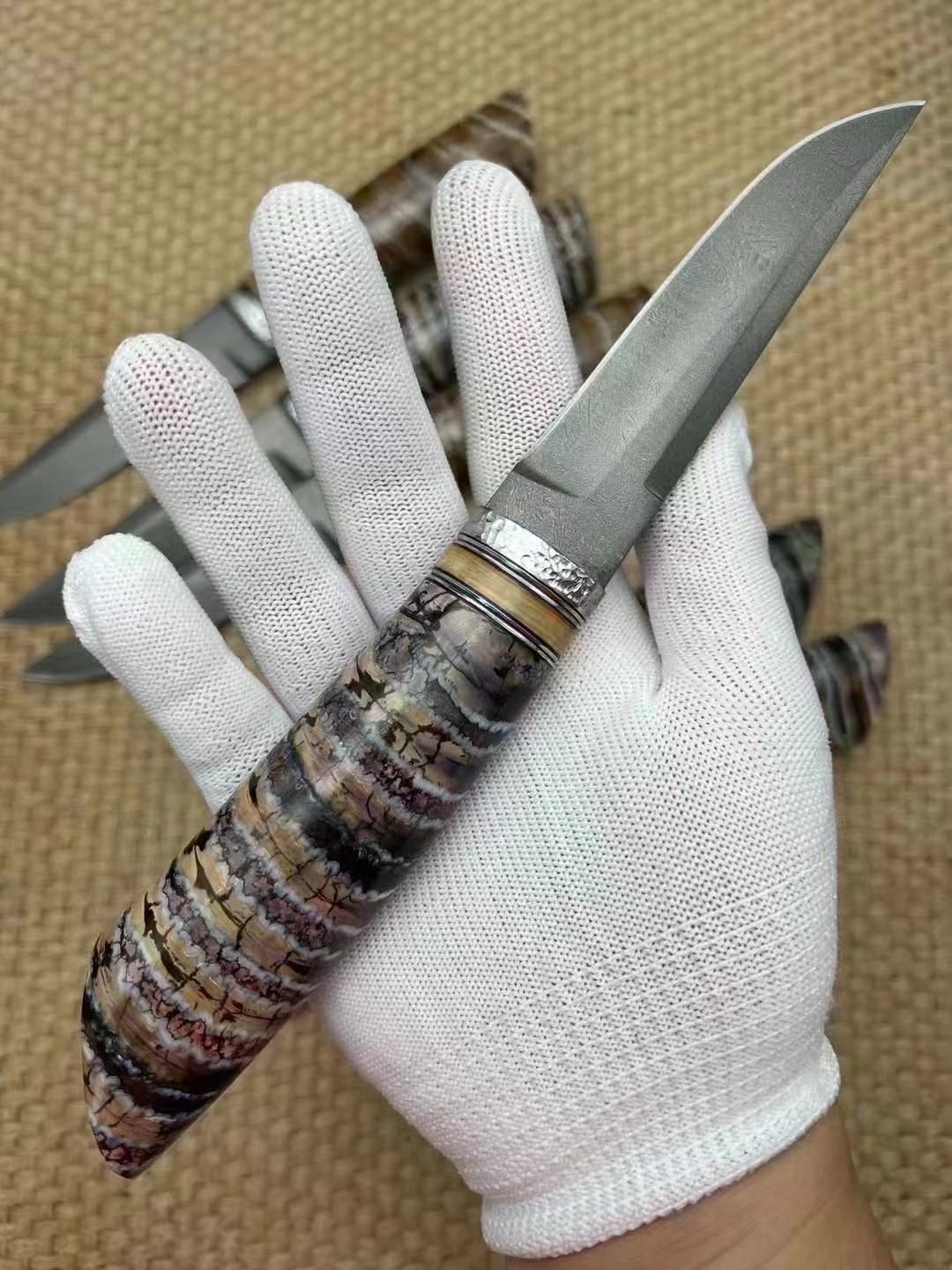 硕哥镔铁雪花钢直刀大马士革小刀野营用刀户外小刀猛犸牙手柄收藏送礼