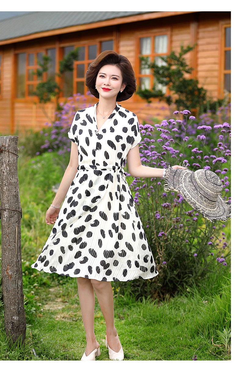 宝莲朵年轻妈妈装夏装气质裙子中年妇女4050岁中老年女装洋气雪纺