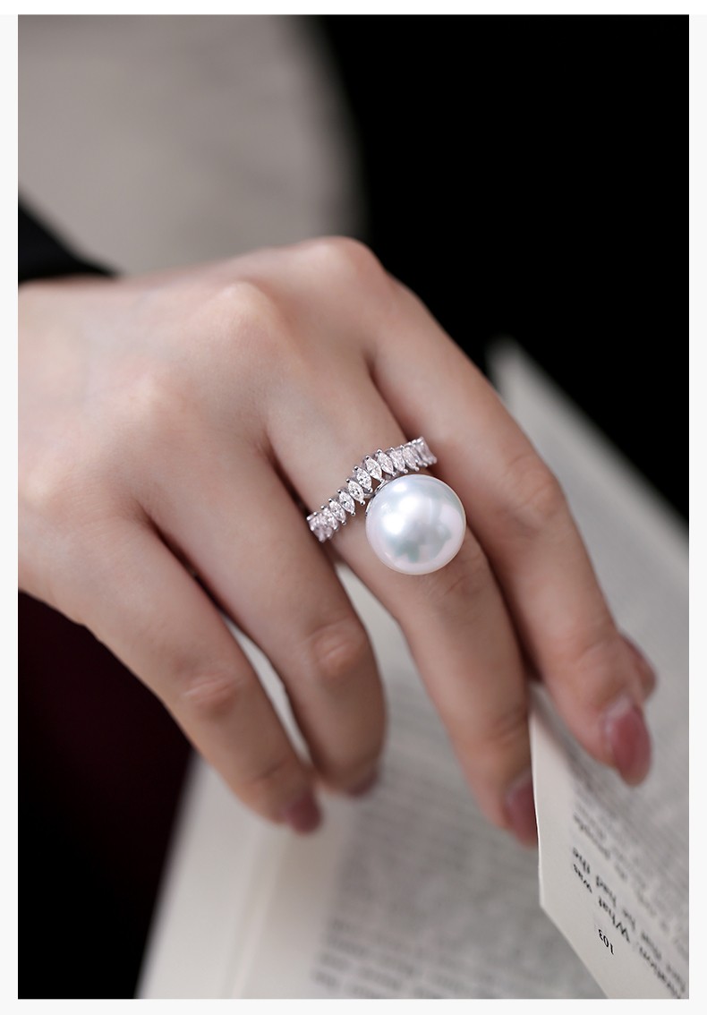 莫氏珠宝澳洲南洋海水珍珠戒指18k钻石镶嵌马眼钻设计款正圆无暇极