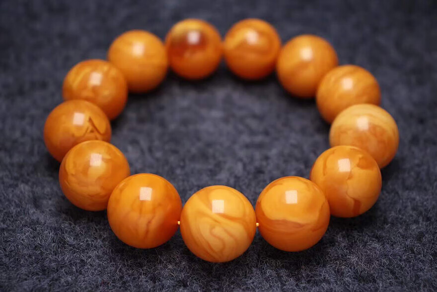 4693克收藏级精品橘红色鸡油红大尺寸花蜡老蜜蜡圆珠手串纹美妖花蜜实