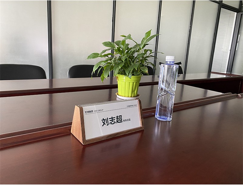 三角台卡木质座位牌会议桌牌席卡桌卡双面亚克力名字牌办公室领导职位