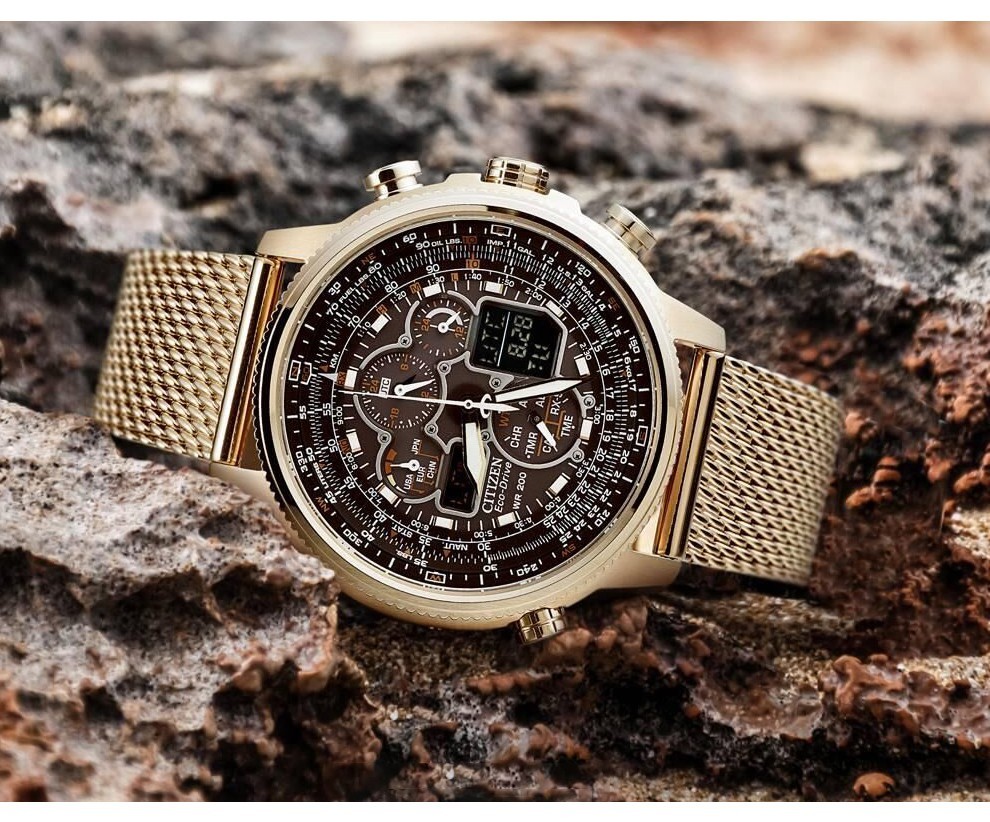 西铁城(citizen)空中之鹰男士手表光动能多局电波钢带计时夜光不锈钢