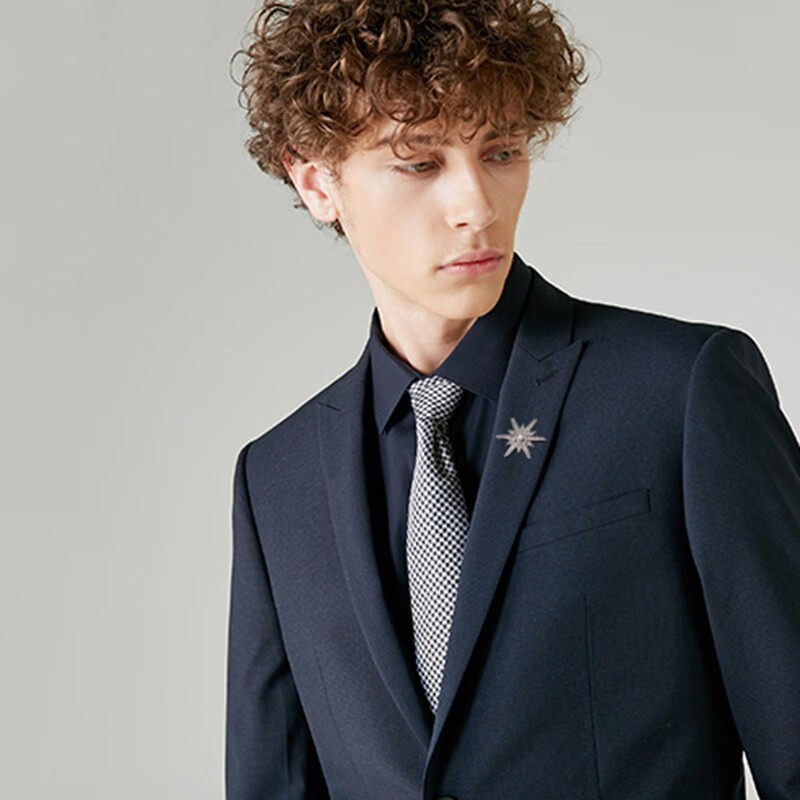 jedmviss 轻奢品牌简约v型碎钻胸针男英伦风西服领针别针装饰 闪亮的