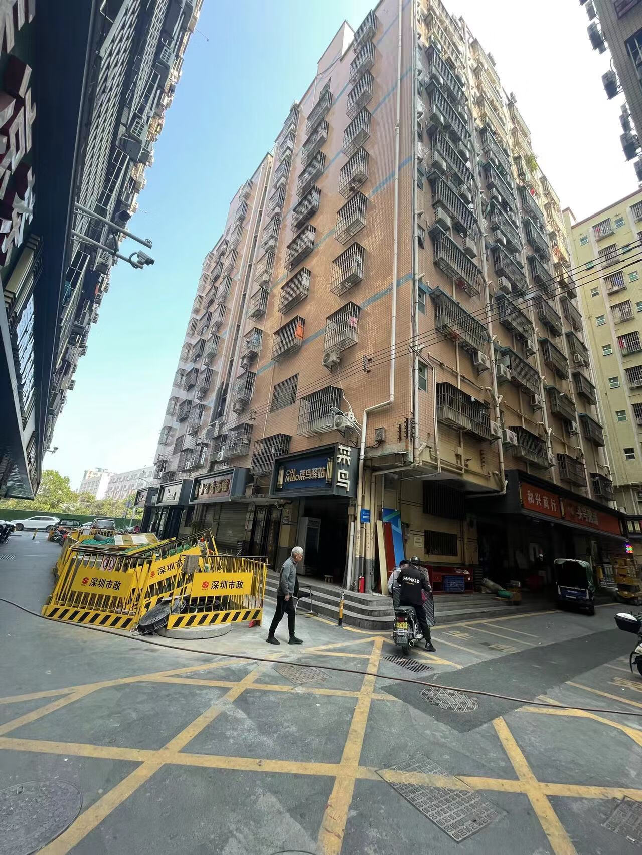不限购,拆迁范围内深圳市龙华区观澜大水坑社区大三村359栋b栋702号房