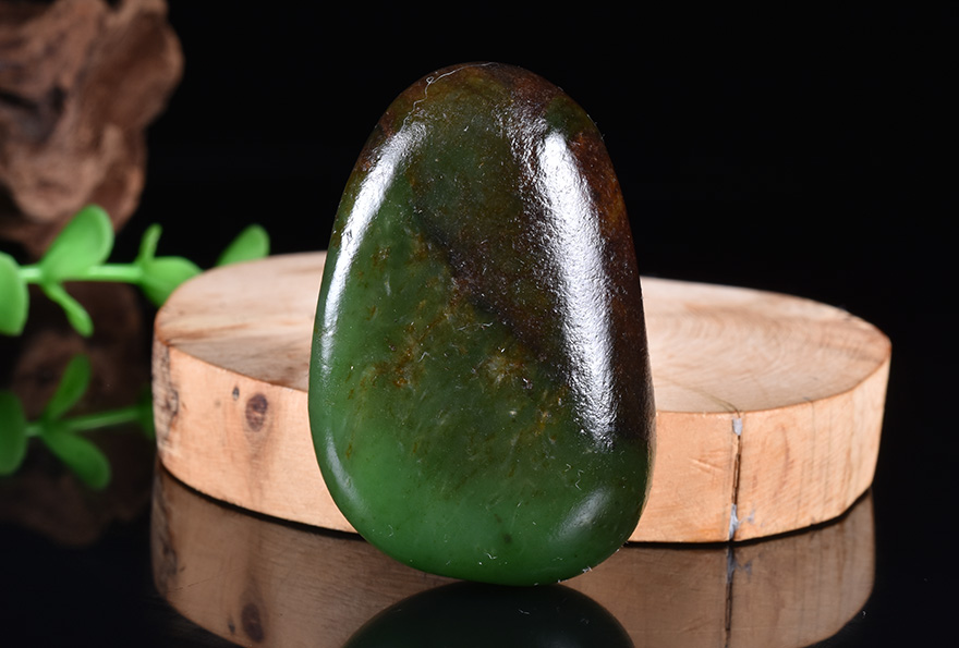 【每日漏】高端收藏 黑皮【碧玉原石】和田玉原石挂件44克