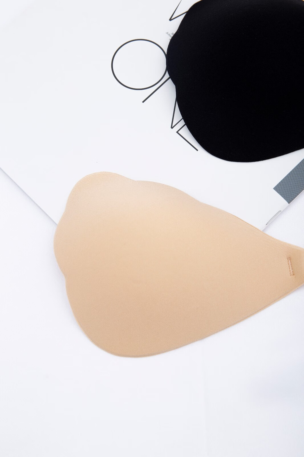 南极人聚拢乳贴硅胶胸贴内衣女文胸婚纱隐形文胸防凸点游泳防走光乳头