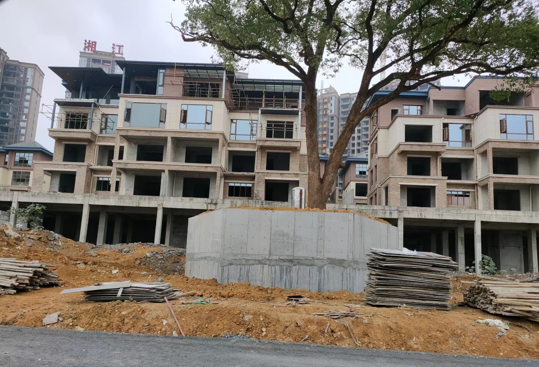 【第1次拍卖】湖南省永州市冷水滩区文昌阁路舜德湘江房屋6-108拍卖