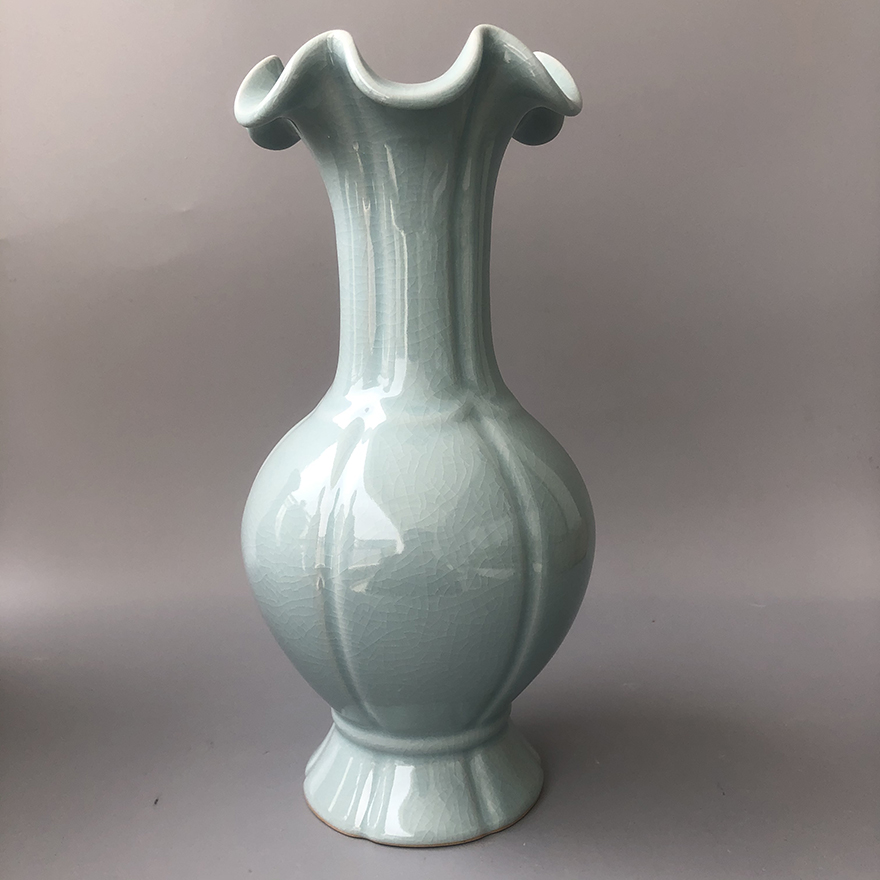 汝瓷非遗传承人【杨聚斌】老师 荷叶口瓶(汝州市市标)1号大号 客厅