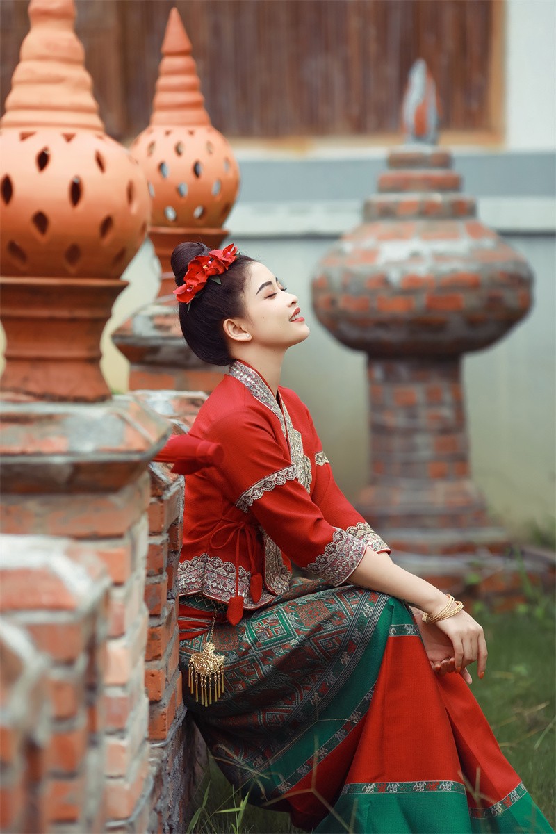 沙芭利传统傣族服装经典傣泐款红色婚服东南亚风情服饰少数民族演出服