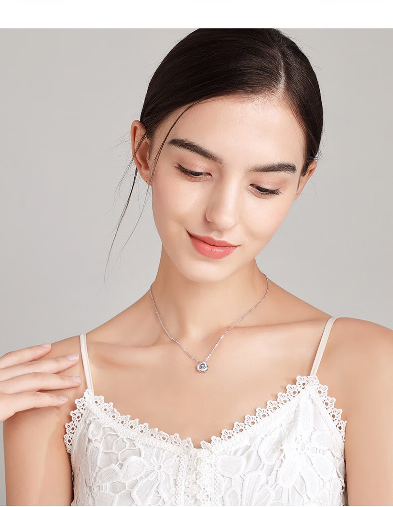 劳拉图白金项链女时尚饰品锁骨链吊坠轻奢首饰结婚纪念日生日情人节