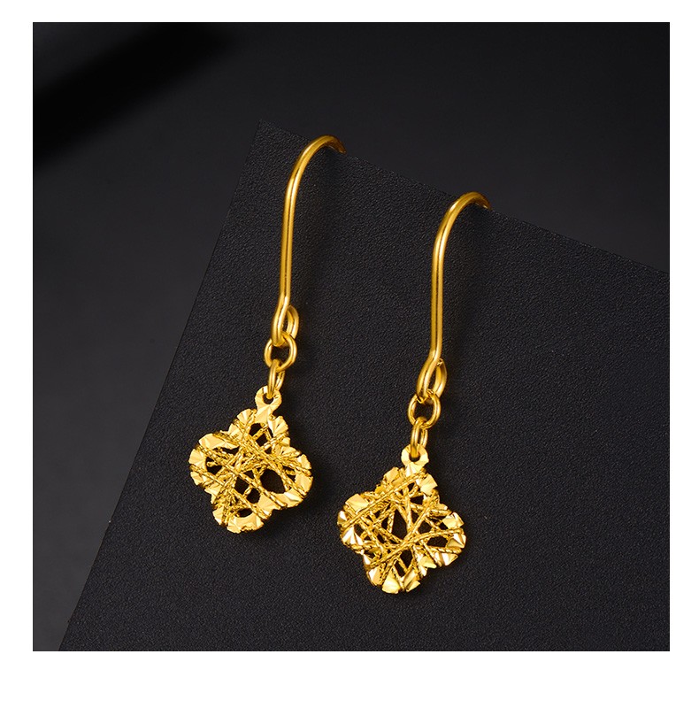 伟德bv1946官网-立新珠宝取得耳环生产用贵金属丝自动截断设备专利有效提高耳环品质