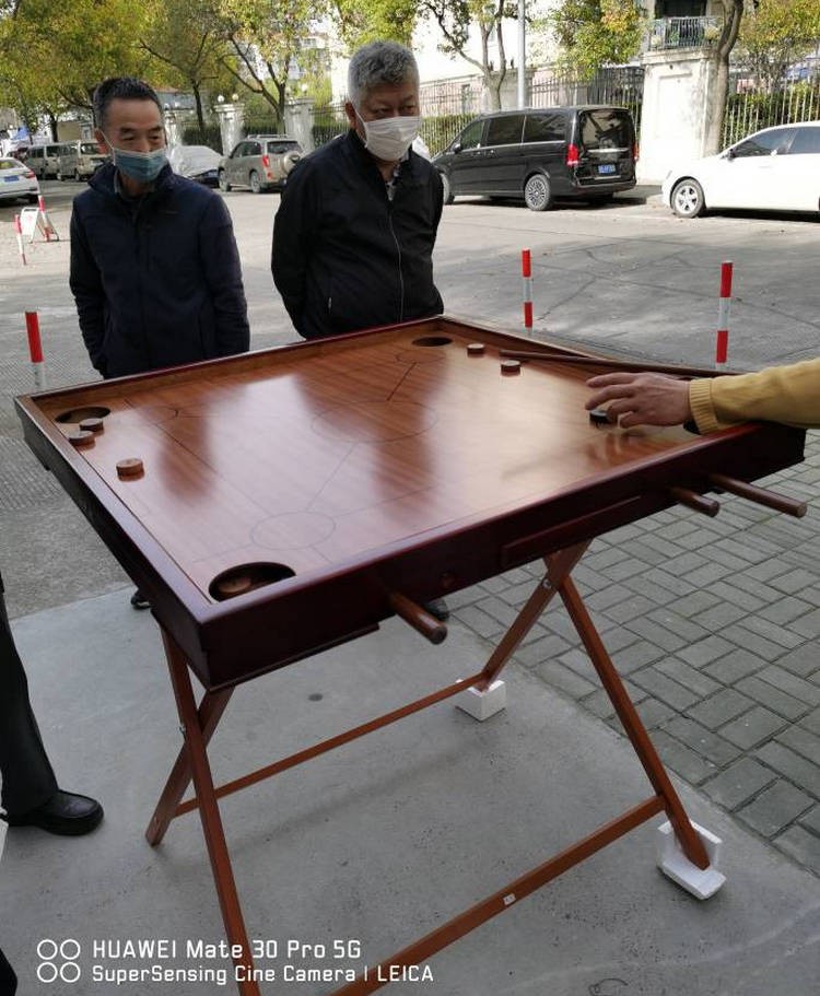 康乐球漆面康乐球台克朗棋球盘厂家直销标准家用台球桌红木款棋子一套