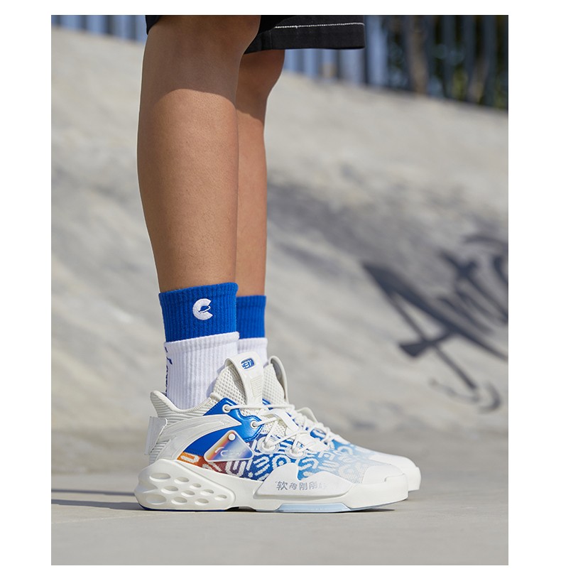 安踏男鞋c37霸道联名跑步鞋男潮鞋春季新款增高板鞋软底回弹舒适运动