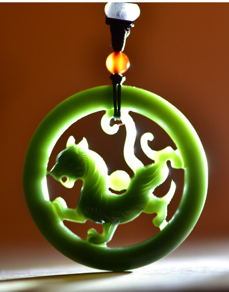 玉等我和田玉塔青玉一细仿古玉吊坠豹子镂空雕刻男女款玉佩挂件