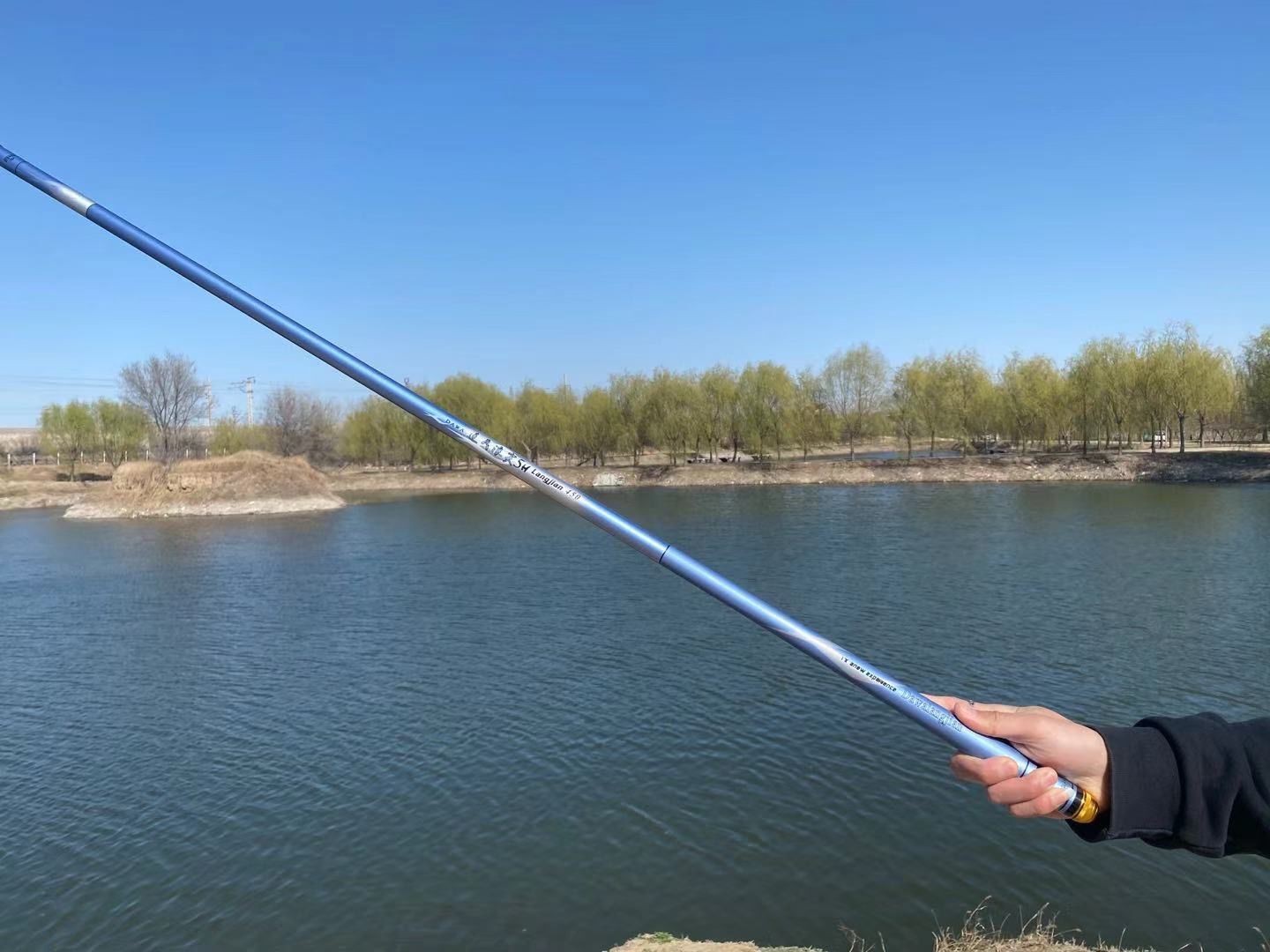 达瓦浪尖钓鱼竿手竿高碳素台钓竿鲤鱼竿套装鲫鱼竿5h28调39米礼包休闲