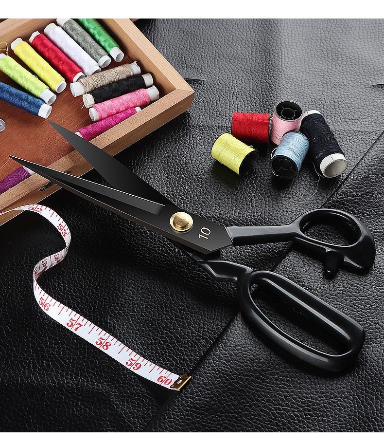 林太作裁缝剪刀家用轻便专业裁布缝纫剪黑刃服装剪皮革手工裁布剪防锈