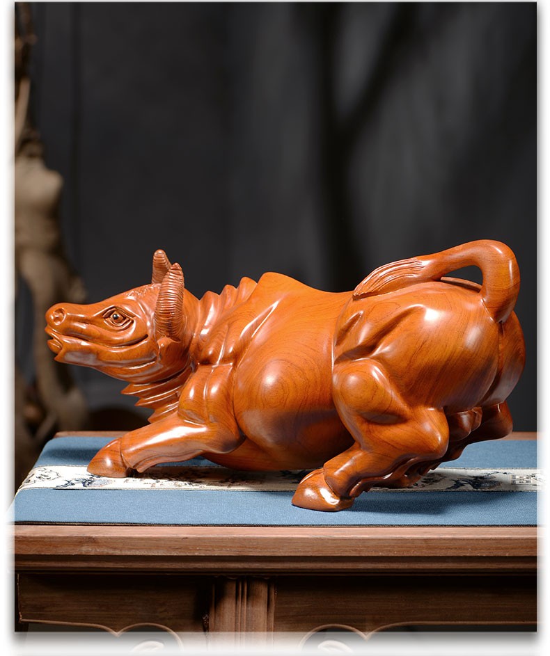 闽木匠花梨实木雕刻牛摆件牛气冲天乔迁办公室酒柜桌面摆设装饰开业