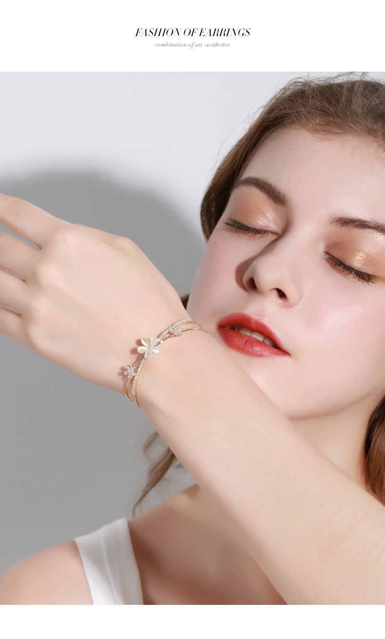 福画福画劳拉图轻奢品牌手镯女ins潮小众设计感人造猫眼石手饰简约