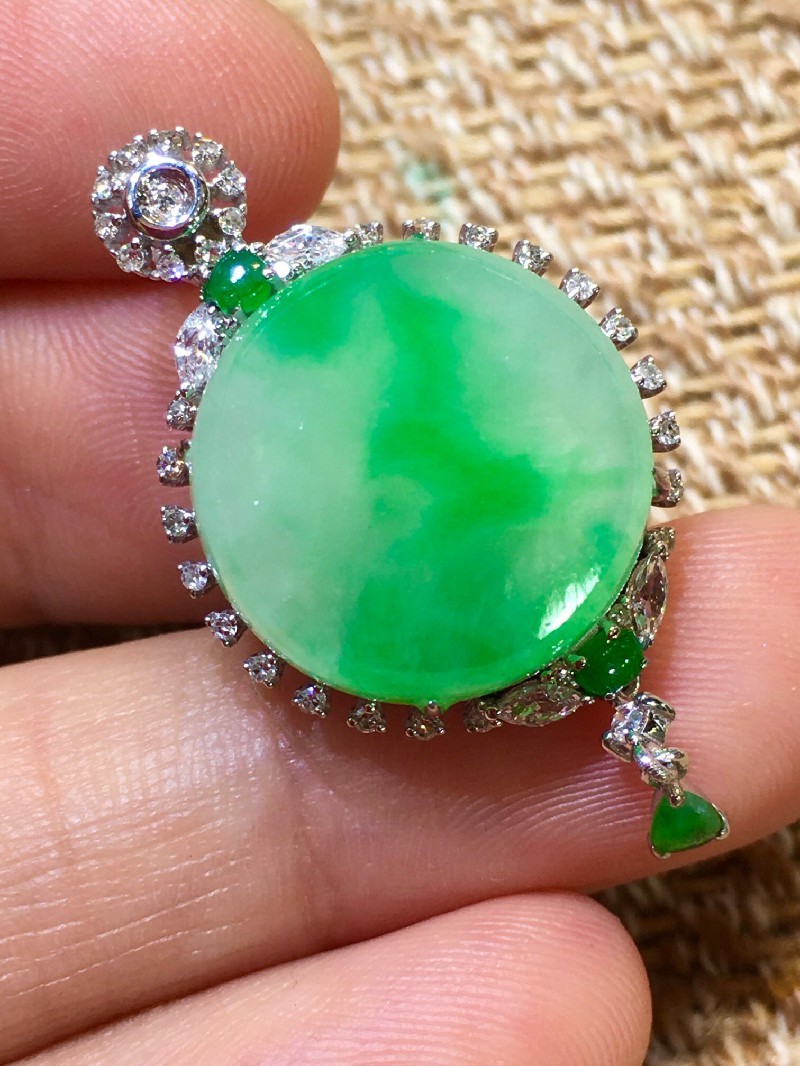 翡翠冰种飘绿平安扣吊坠 18k金镶嵌珠宝首饰冰种翡翠缅甸天然a货玉石