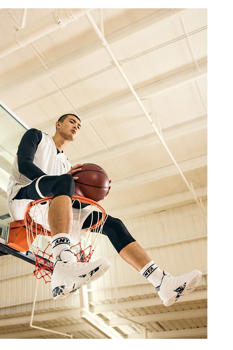 安踏篮球鞋男鞋kt汤普森2021年秋冬季新款水泥克星革面运动鞋低帮耐磨