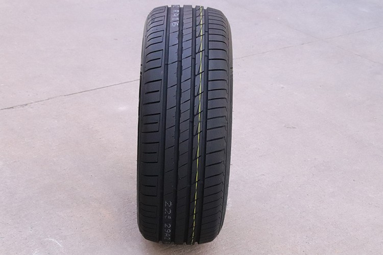 盾轮全新汽车轮胎持久耐用排水防滑盾轮24540r18ru06