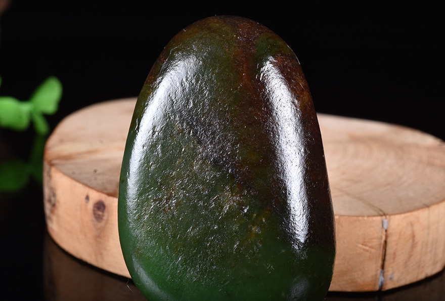 【每日漏】高端收藏 黑皮【碧玉原石】和田玉原石挂件44克