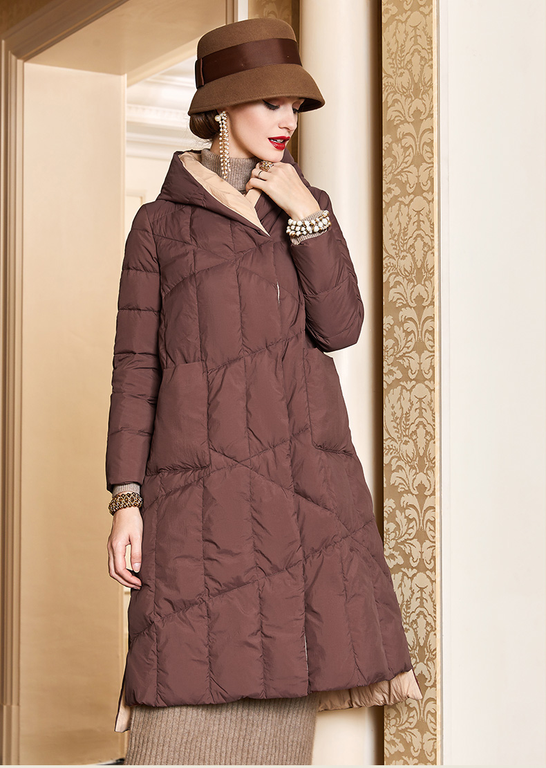 欧黎蔓2020冬季新款深咖色连帽羽绒服女白鸭绒长款宽松下开叉外套 深