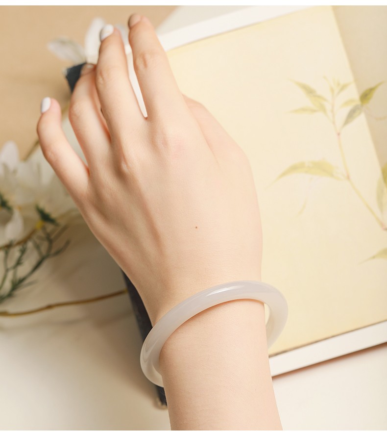 白玉世家和田玉手镯冰烟紫色玉镯女圆条福镯玉镯子天然玉石手镯送礼圈