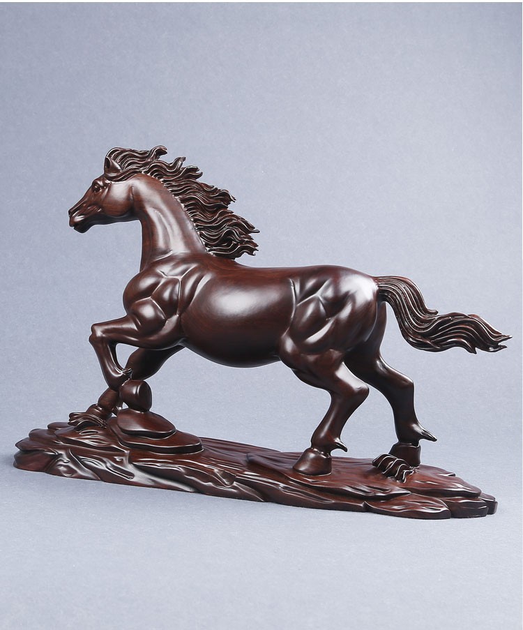 裕尚礼黑檀木雕马摆件高档公司开业商务礼品实木马到成功生肖马红木