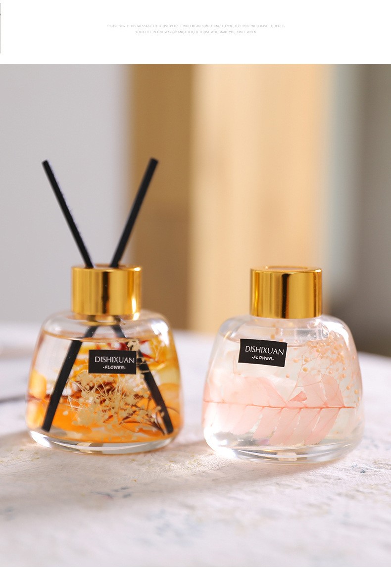 轻奢高档车载香水汽车香薰车内男士空气清新剂持久熏香豪华奔驰宝马