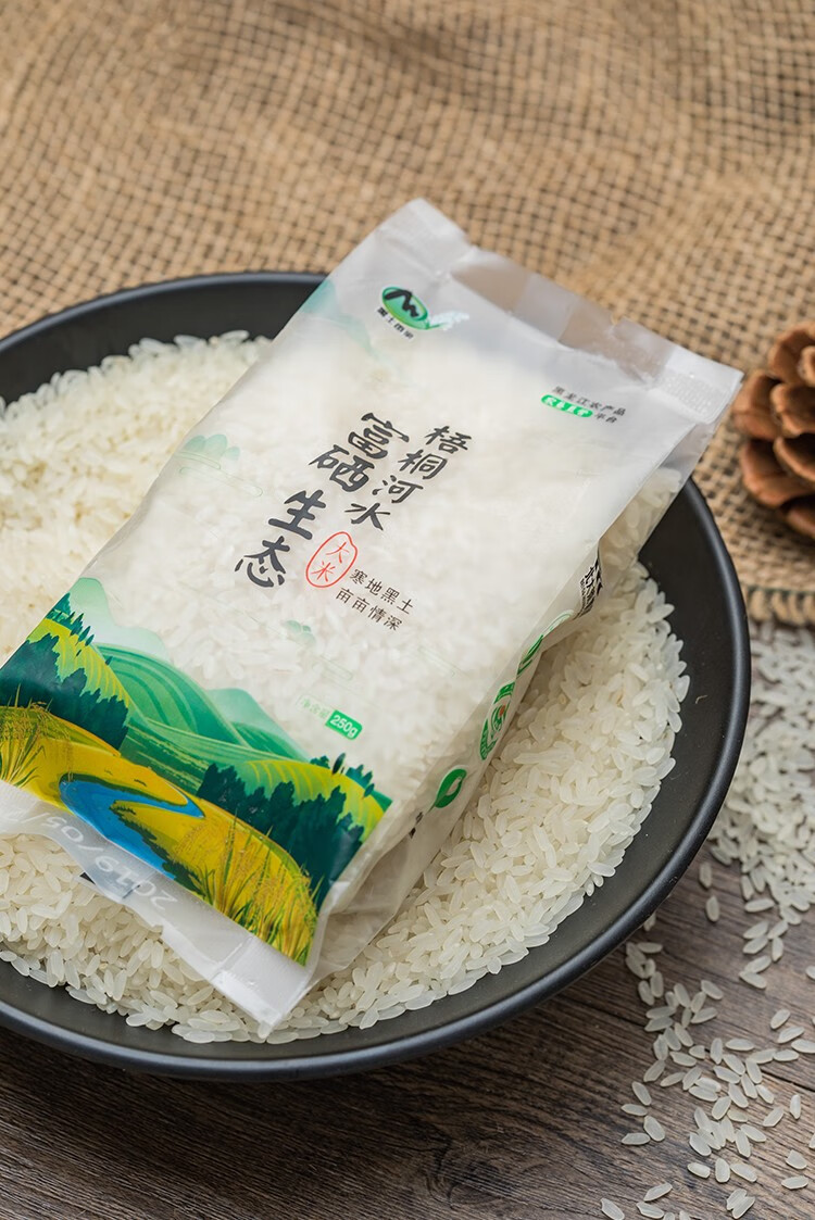 黑土亩亲 长粒香大米250g袋装新米富硒生态米营养煮粥清香软糯细 富硒