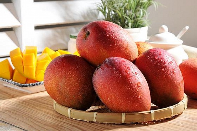 爱文芒果红玉芒果新鲜水果应季现摘热带新鲜水果3斤精选装