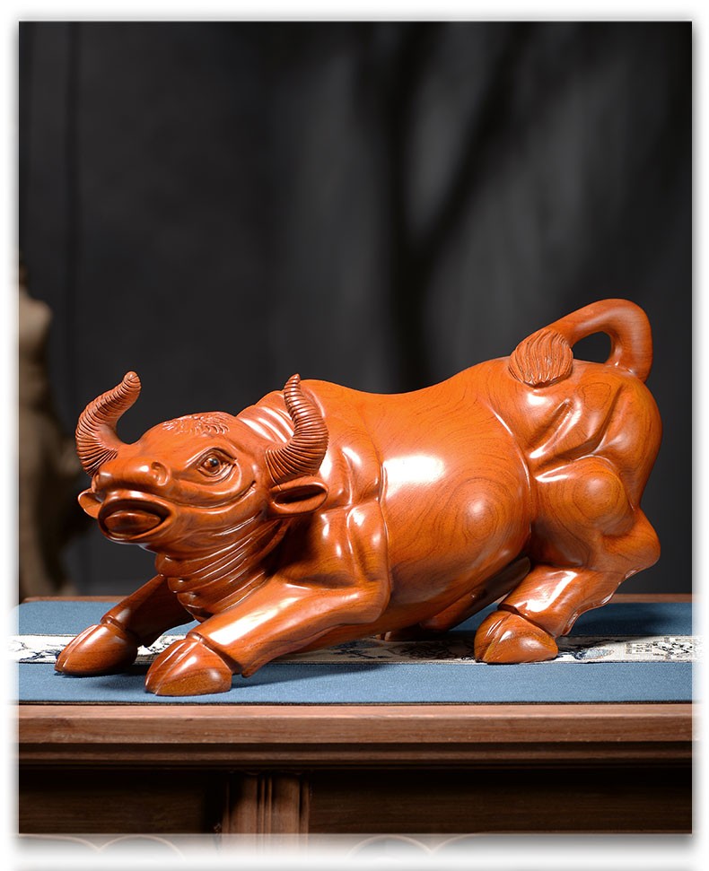 闽木匠花梨实木雕刻牛摆件牛气冲天乔迁办公室酒柜桌面摆设装饰开业
