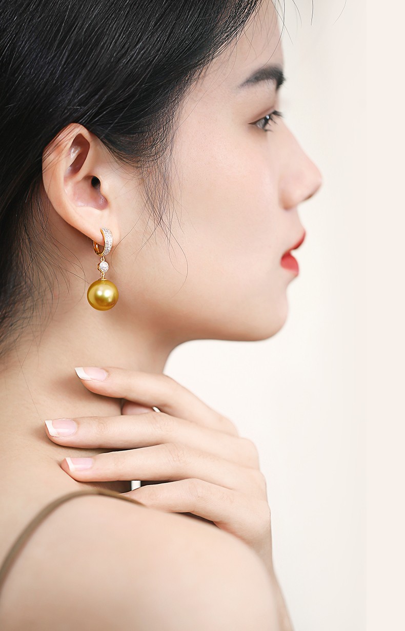 莫氏珠宝澳洲南洋海水金珠耳环无优化无染色正圆无暇浓金色18k钻石