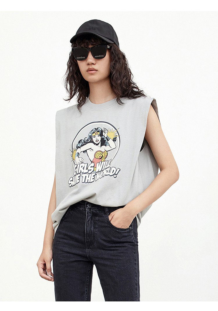 moco2021新品神奇女侠图案印花无袖t恤mba3teet14摩安珂黑色m165